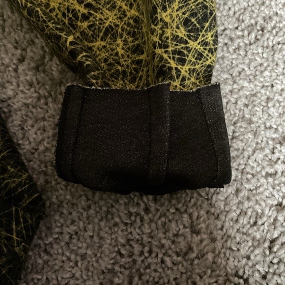 Cedric Charlier black/yellow splash rayon W sz8 top - Picture 7 of 11